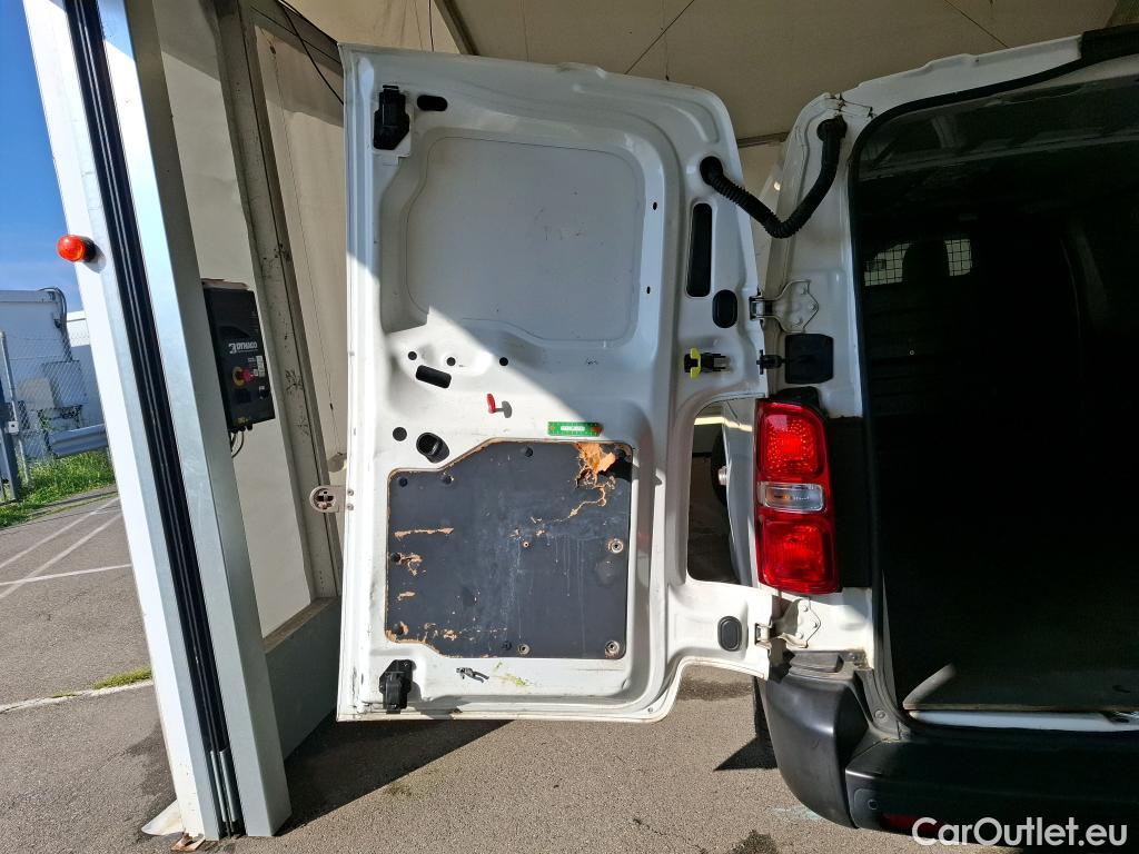  Toyota  Proace TOYOTA  / 2016 / 4P / Fourgon tôlé 2.0 D LONG 120 D-4D BUSINESS #12