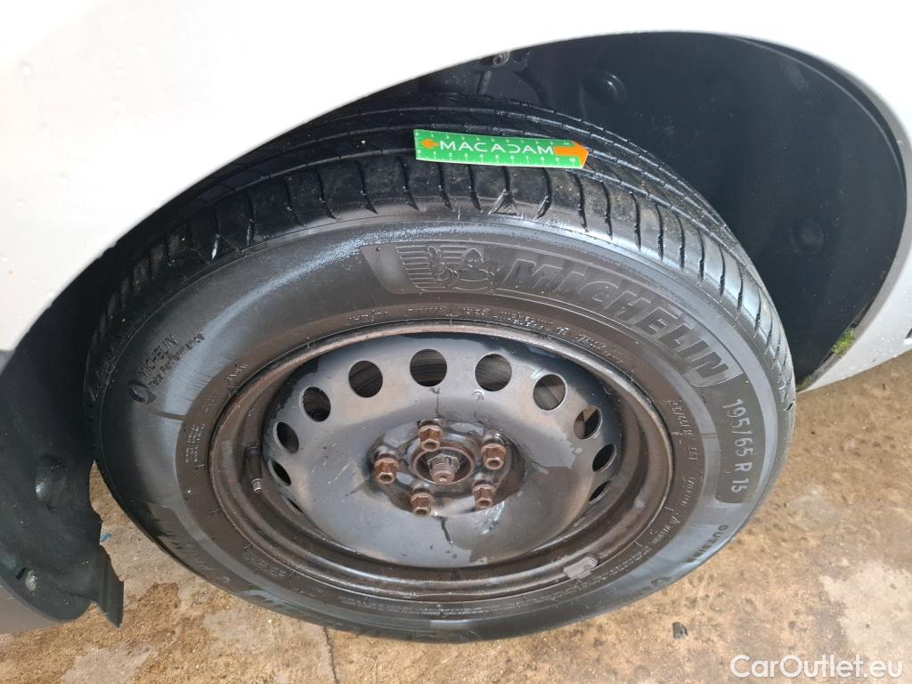  Renault  Kangoo  Express Extra (Série Spéciale) 1.5 dCi 90CV BVM5 E6 #35
