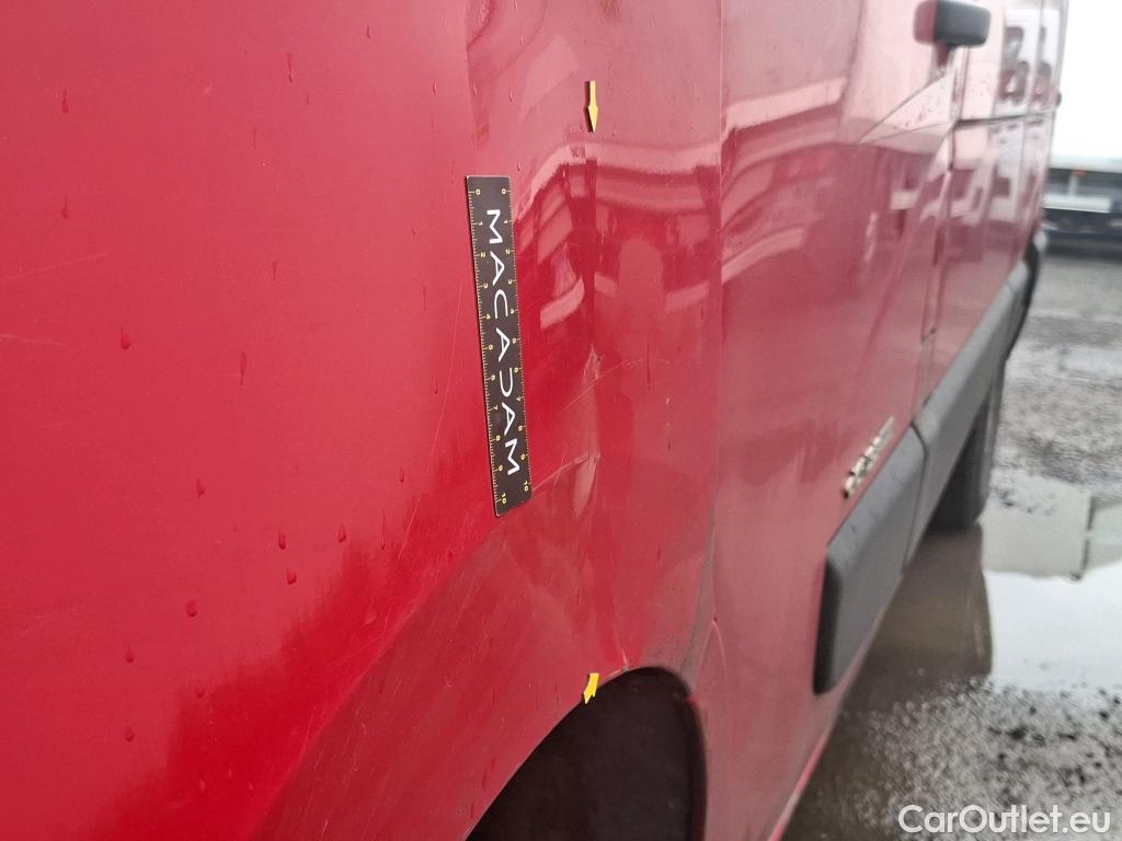  Renault  Master  III Fourgon L2H2 3 5 Grand Confort dCi 135CV BVM6 E5 #23