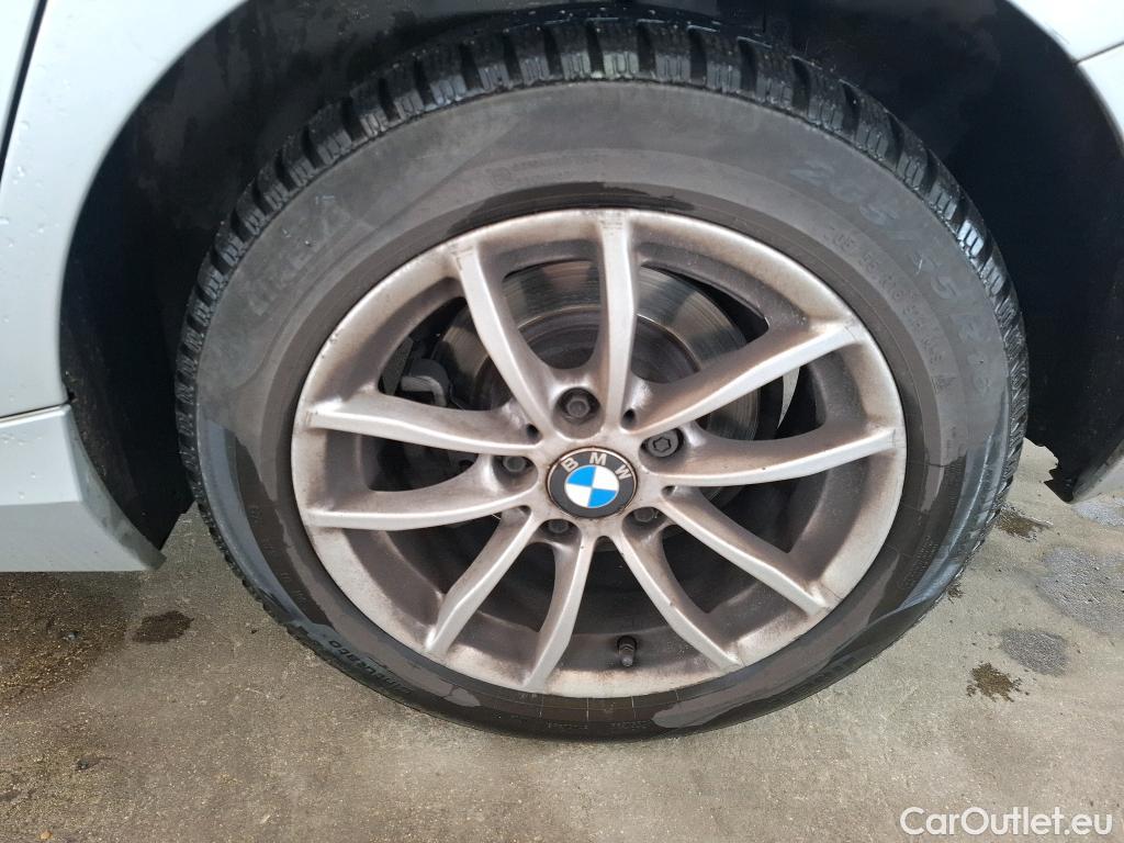  Bmw  Serie 1 Série 1 Berline 118d Sport 2.0 150CV BVA8 E6 #54