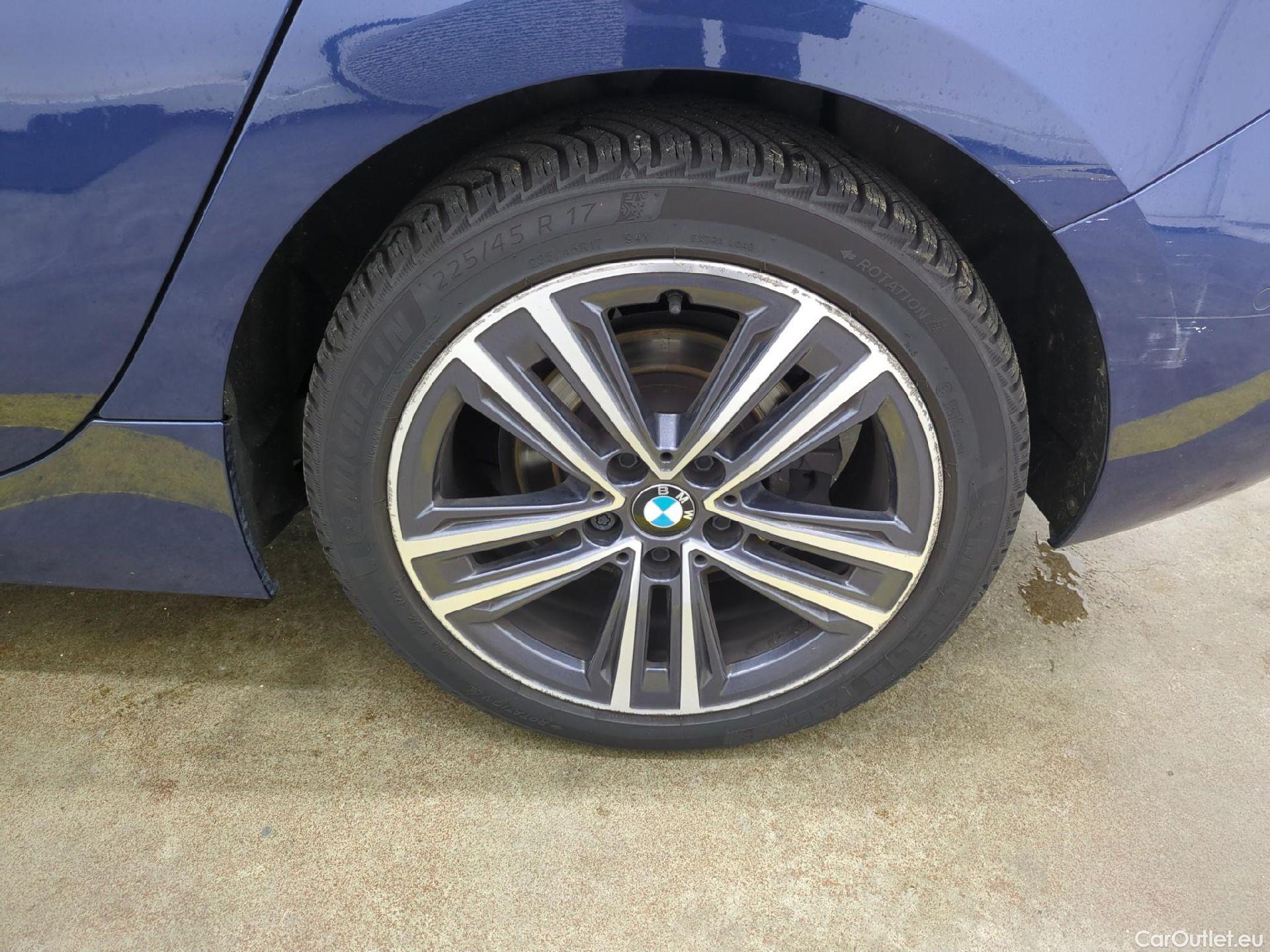  Bmw  Serie 1 BMW Série 1 / 2019 / 5P / Berline 1.5 116I Business Design #7