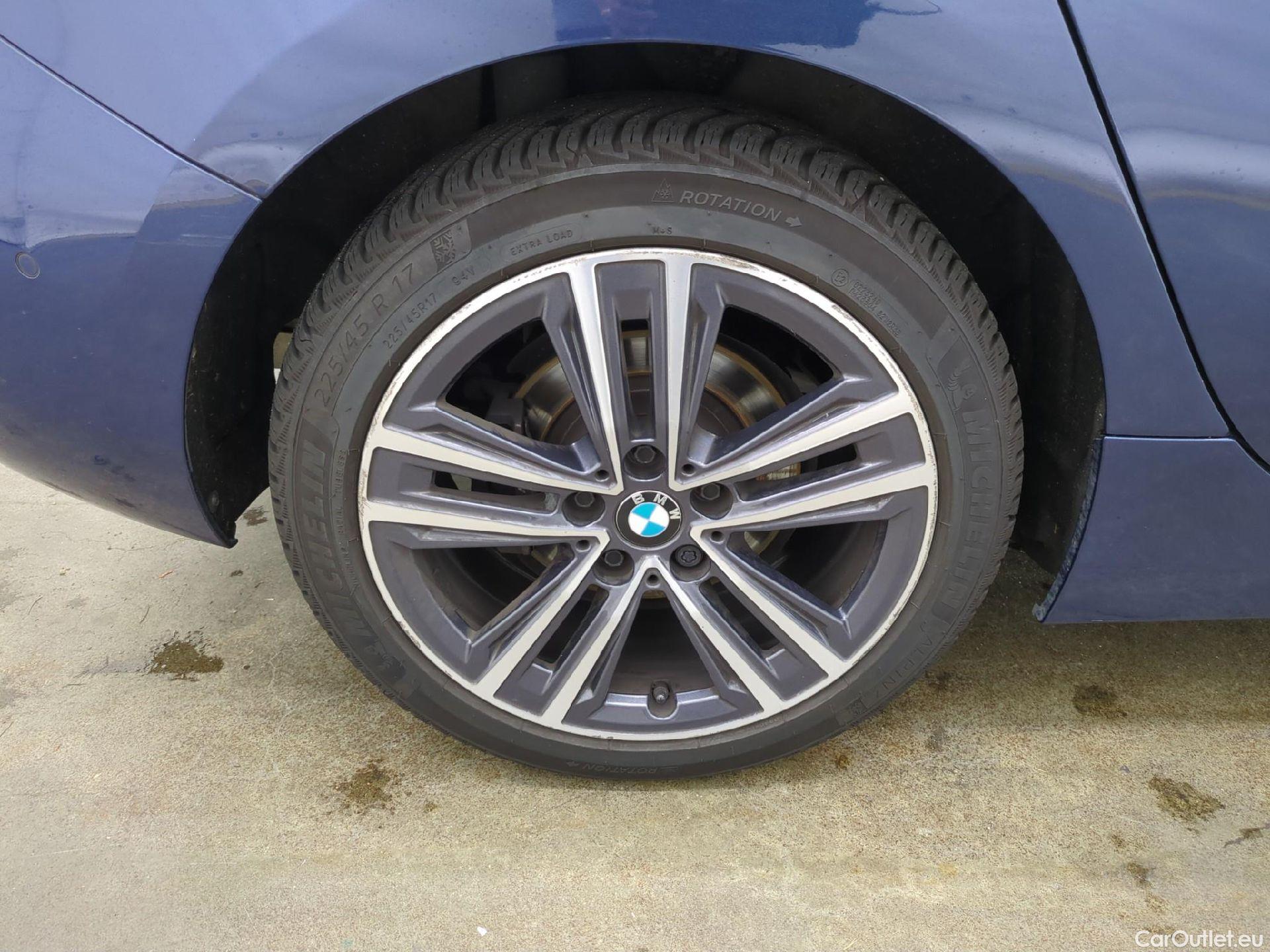  Bmw  Serie 1 BMW Série 1 / 2019 / 5P / Berline 1.5 116I Business Design #12