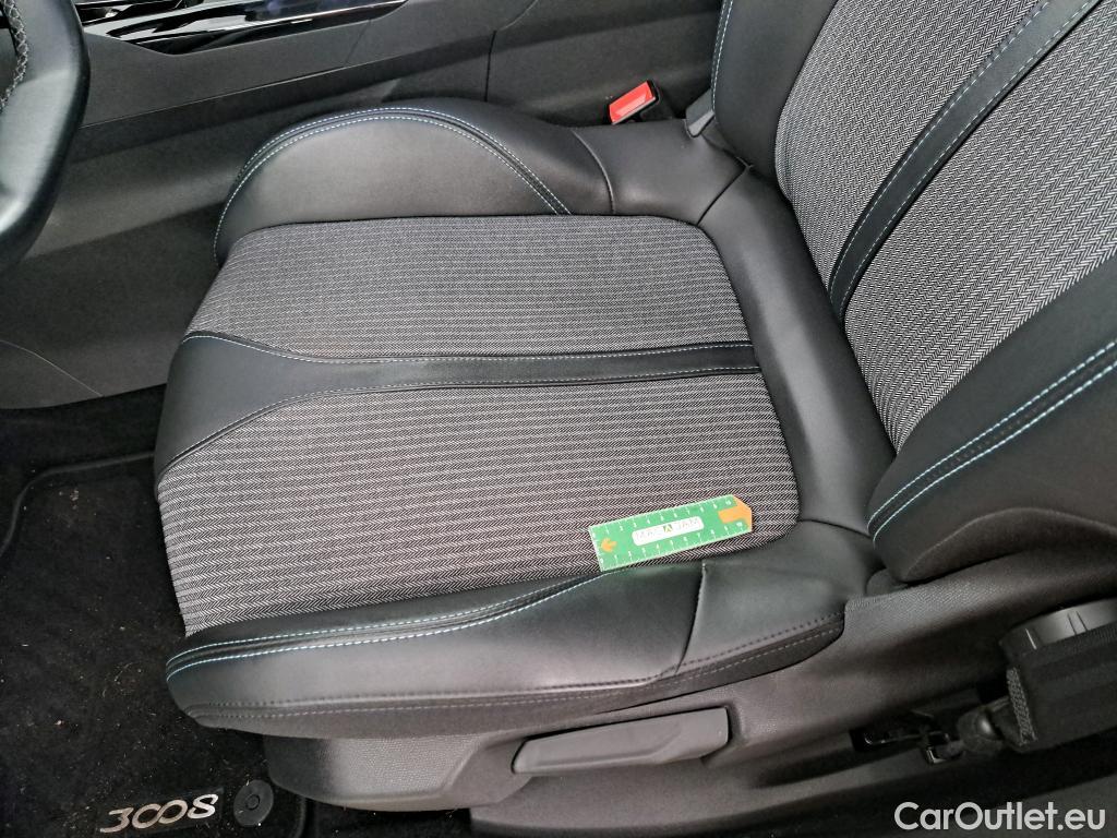  Peugeot  3008  Allure Pack 1.5 HDi 130CV BVA8 E6d #4