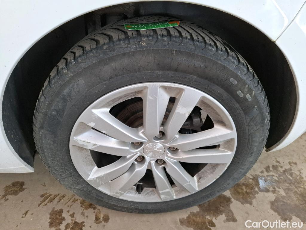  Peugeot  308  Active Business 1.5 HDi 130CV BVM6 E6d #12