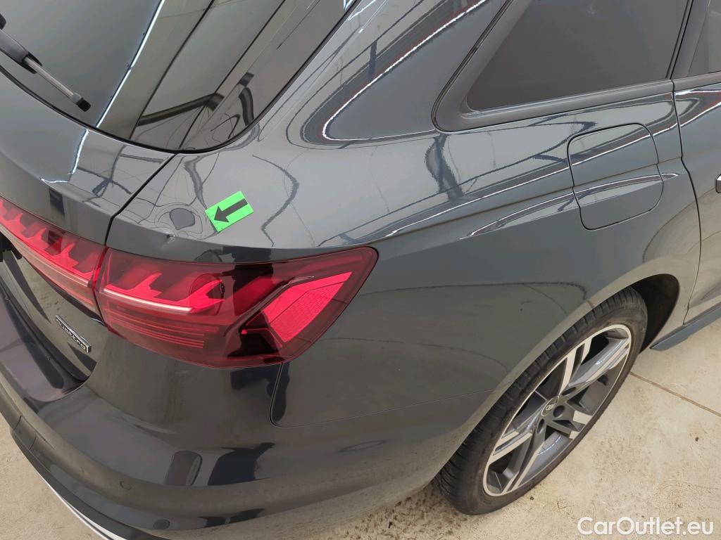  Audi  A4 Avant Advanced 40 TFSI S tronic quattro #3