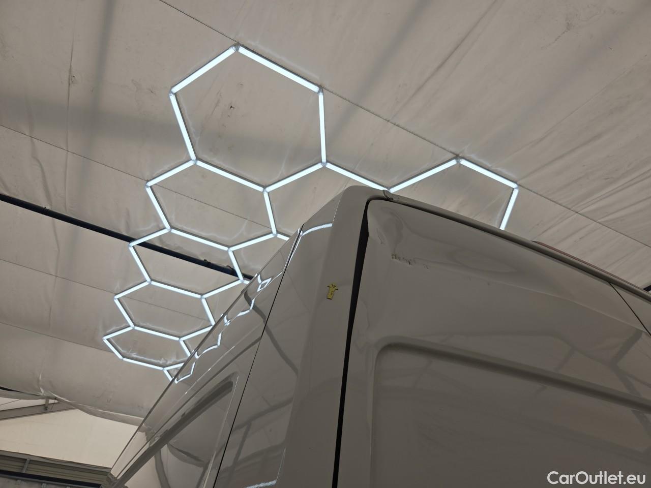  Volkswagen  Crafter 2.0 TDI 140HP 35 MWB HRF L3H3 #33