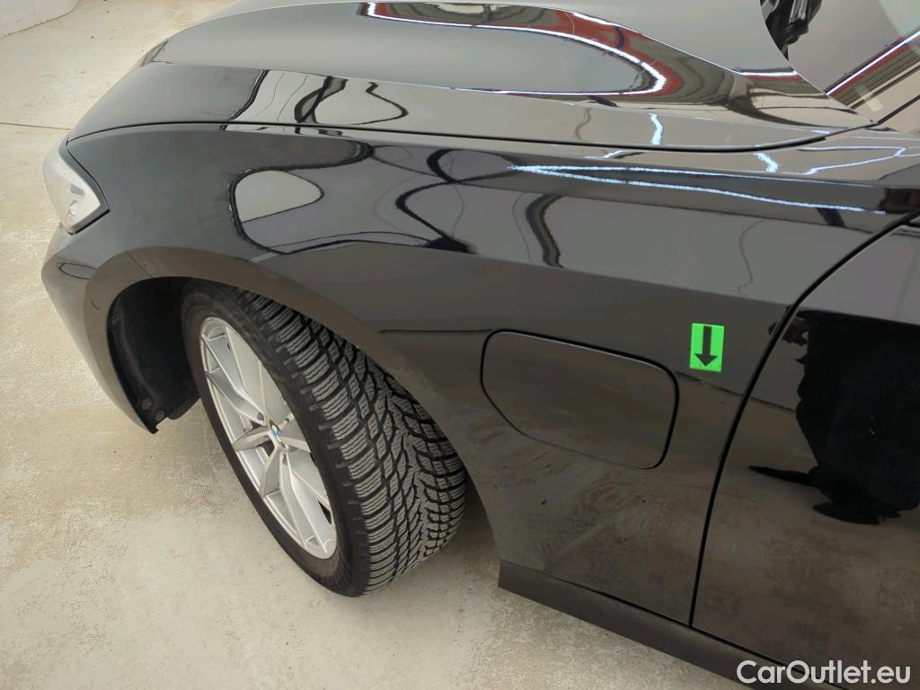  Bmw  Serie 3 2.0 330e xDrive Advantage AT #21