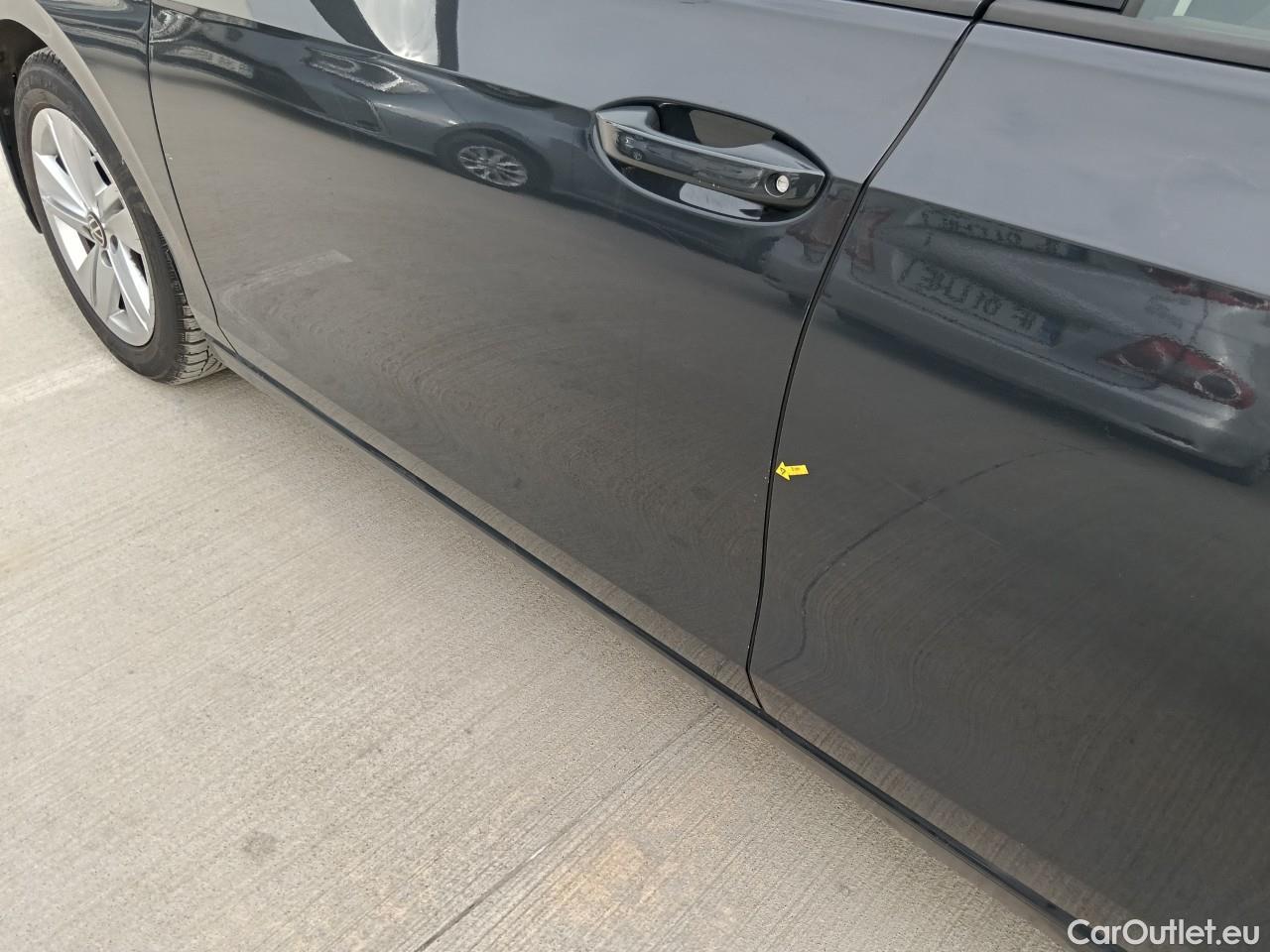  Volkswagen  Golf  Life 1.0 TSI #3