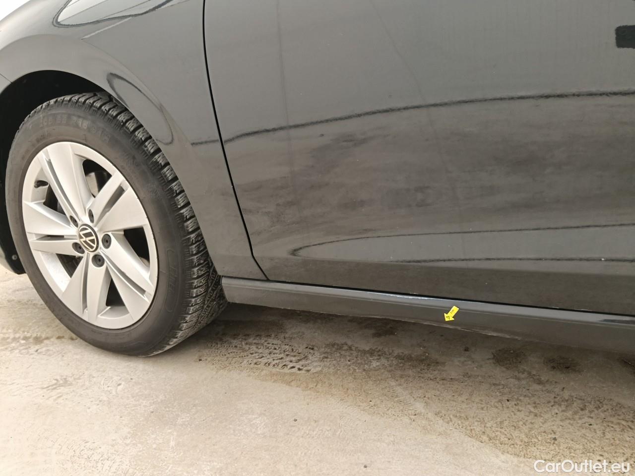  Volkswagen  Golf  Life 1.0 TSI #3