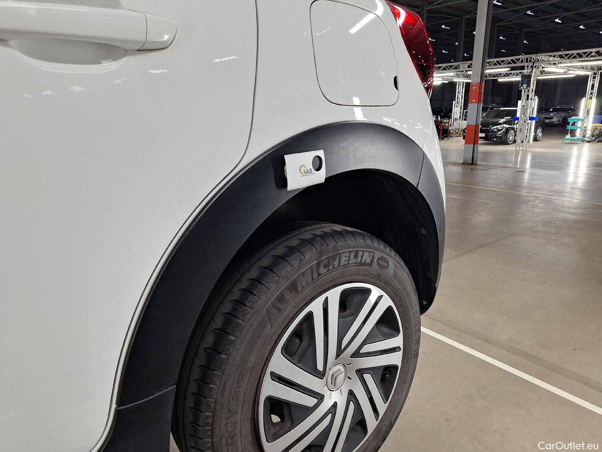 Citroen  C3 Citroën,  '16, Citroën  1.2 PureTech 82 S&S MAN Feel 5d #12