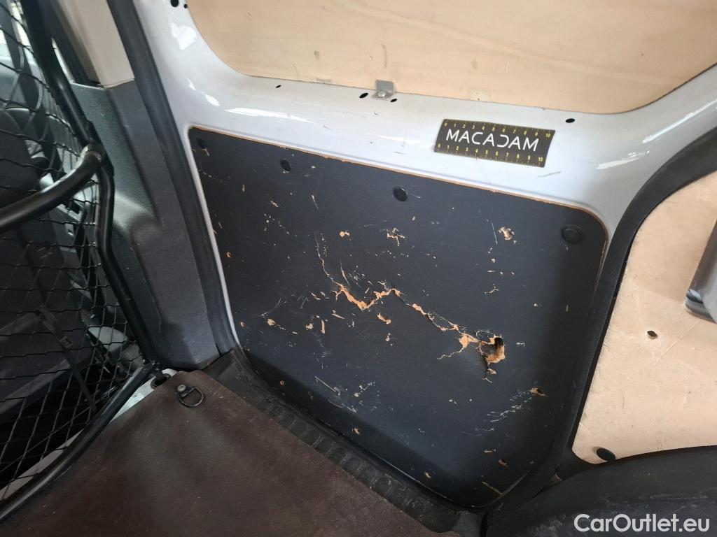  Renault  Kangoo  Express Extra (Série Spéciale) 1.5 dCi 90CV BVM5 E6 #12