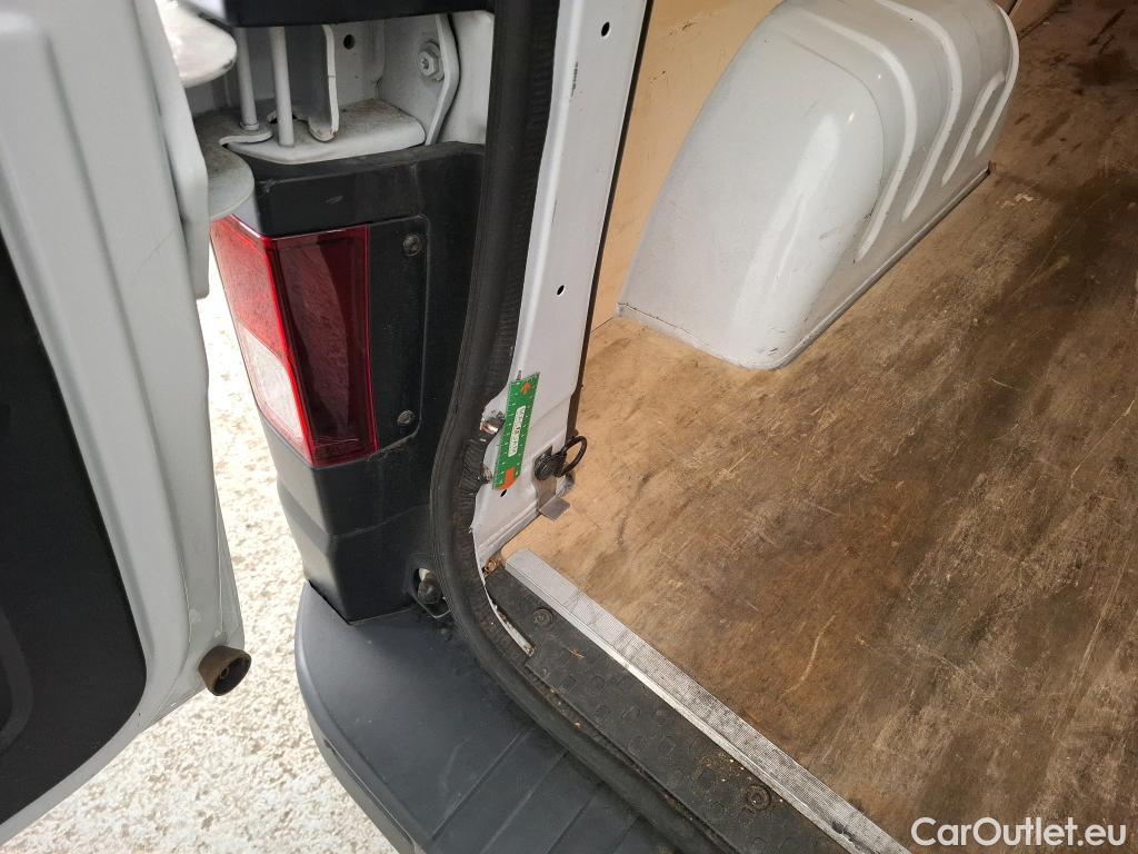  Renault  Trafic  III Fourgon L2H1 3T Grand Confort 2.0 dCi 130CV BVM6 E6d #7