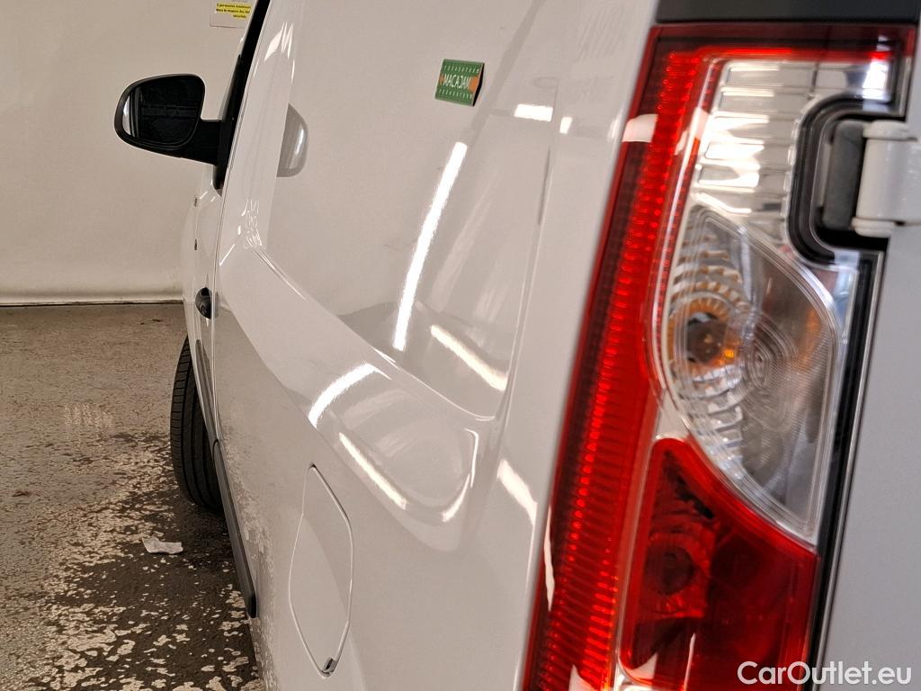  Renault  Kangoo RENAULT  Express / 2013 / 3P / Fourgonnette Z.E. Confort Achat Integral - 19 #3