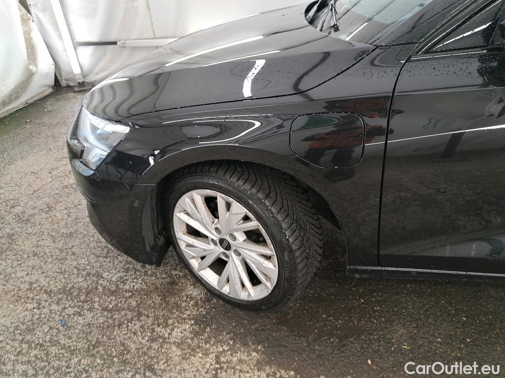  Audi  A3 AUDI  Sportback / 2020 / 5P / Berline 40 TFSI e 204 S Tronic Design Luxe #19