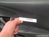  Peugeot  2008 PEUGEOT  / 2019 / 5P / CROSSOVER BLUEHDI 130 EAT8 ALLURE S/S AUT. #107