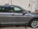  Volkswagen  Tiguan VOLKSWAGEN  / 2016 / 5P / SUV 2.0 TDI SCR 110KW BUSINESS BMT DSG #33