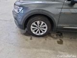  Volkswagen  Tiguan VOLKSWAGEN  / 2016 / 5P / SUV 2.0 TDI SCR 110KW BUSINESS BMT DSG #58