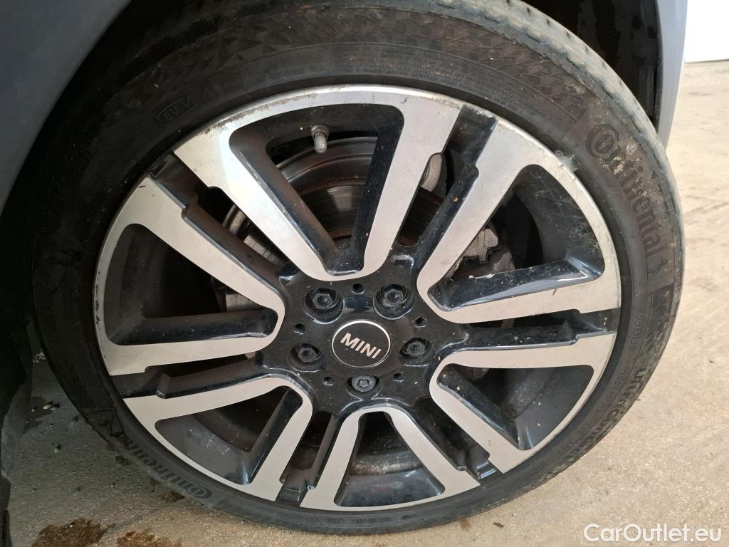  Mini  Cooper MINI Mini / 2021 / 5P / Berline  Edition Premium 136 ch BVA7 #8
