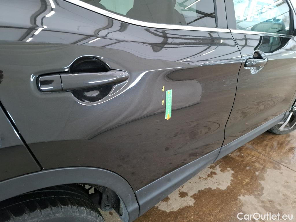  Nissan  Qashqai NISSAN  / 2017 / 5P / Crossover 1.3 DIG-T 160 DCT Tekna #19