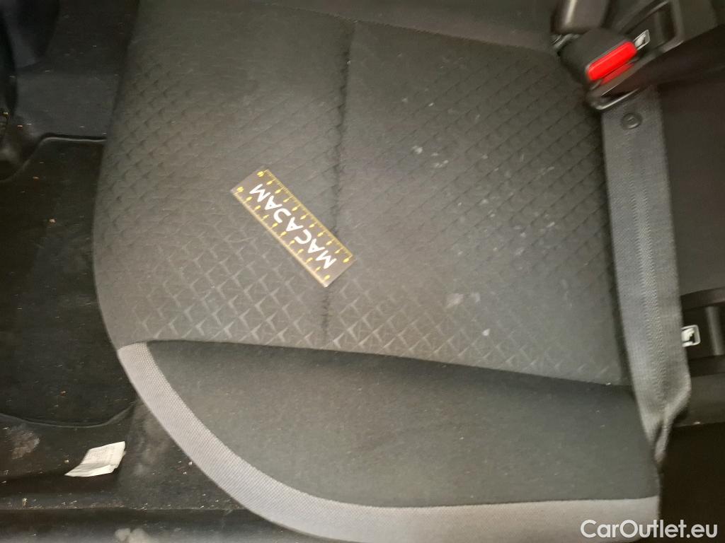  Nissan  Juke NISSAN  / 2019 / 5P / Crossover DIG-T 114 DCT Business+ #64