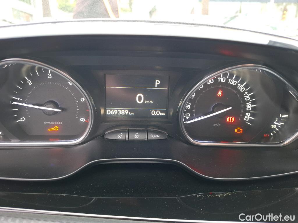  Peugeot  2008  Allure Business 1.5 HDi 120CV BVA6 E6dT #11