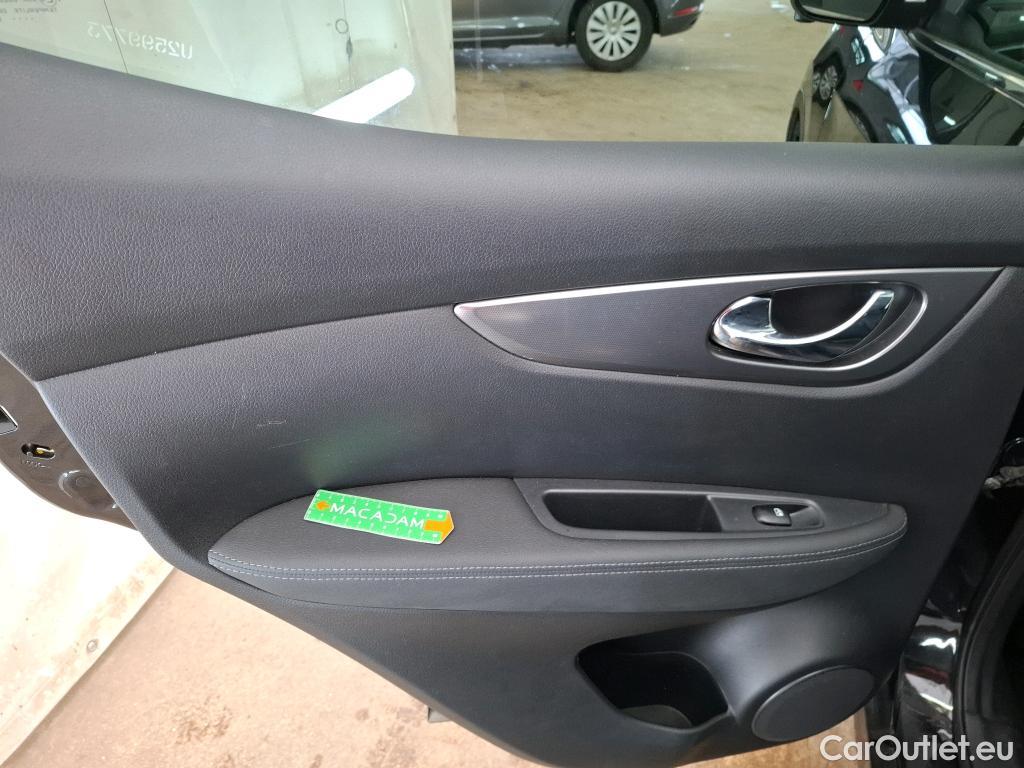  Nissan  Qashqai NISSAN  / 2017 / 5P / Crossover 1.3 DIG-T 160 DCT Tekna #12