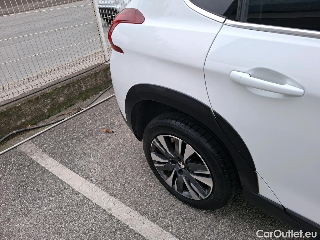  Peugeot  2008  Allure Business 1.5 HDi 120CV BVA6 E6dT #12