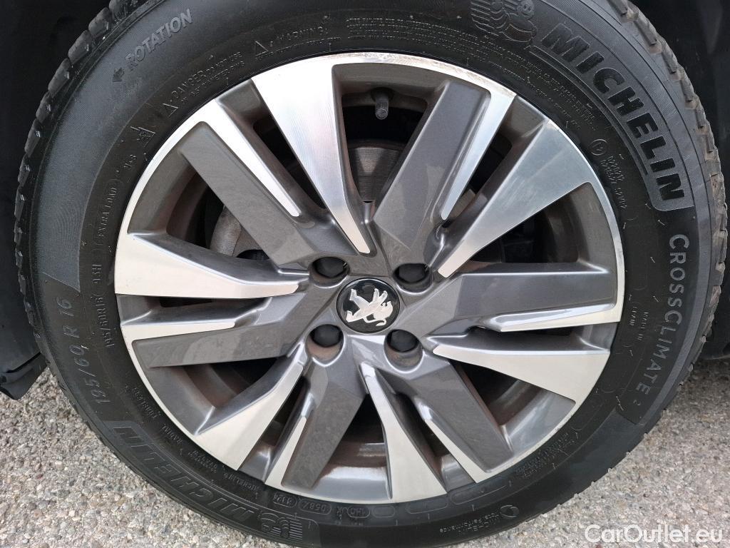  Peugeot  2008  Allure Business 1.5 HDi 120CV BVA6 E6dT #7