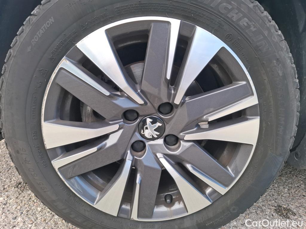  Peugeot  2008  Allure 1.5 HDi 120CV BVA6 E6dT #8