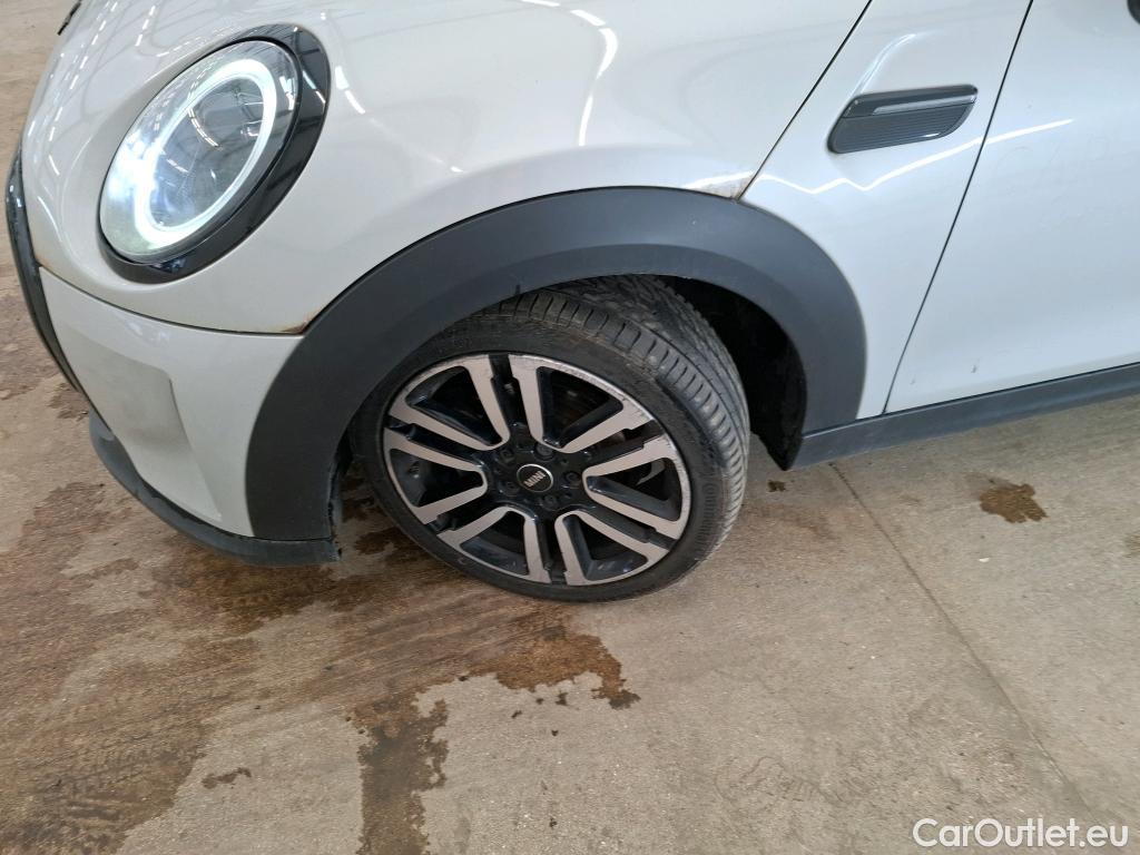  Mini  Cooper MINI Mini / 2021 / 5P / Berline  Edition Premium 136 ch BVA7 #16