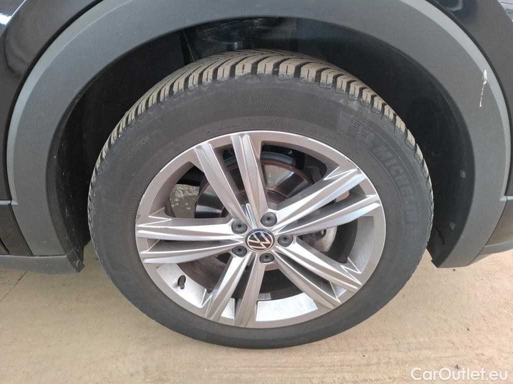  Volkswagen  T-CROSS  R-Line 1.0 TSI 110CV BVA7 E6d #22