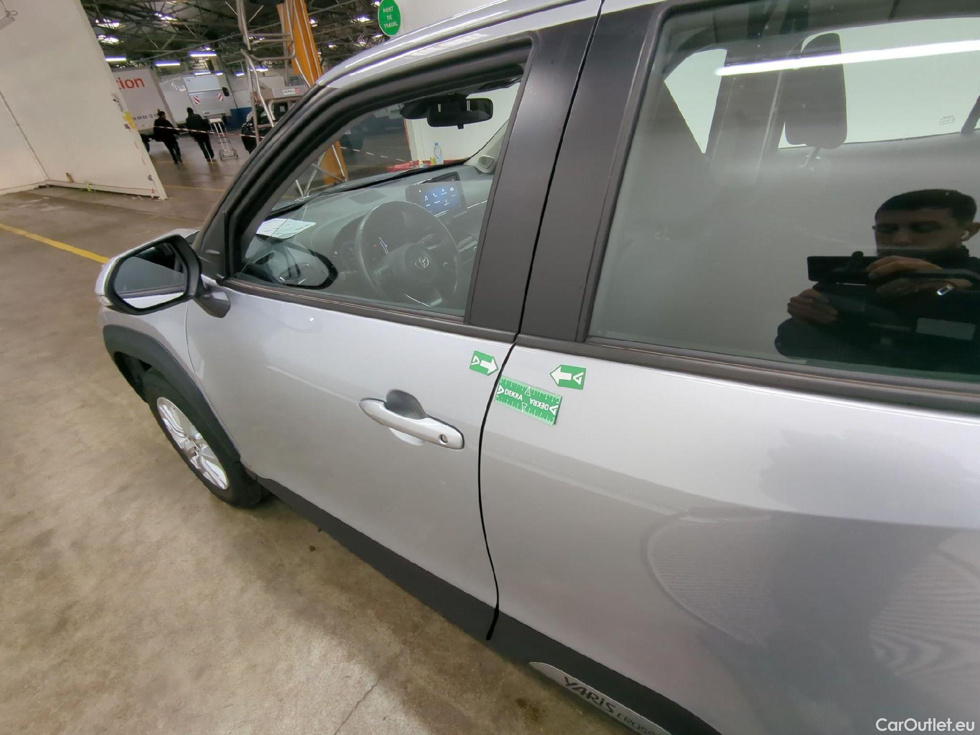  Toyota  Yaris Cross TOYOTA  Hybride / 2021 / 5P / SUV 1.5 HYBRID 116H DYNAMIC BUSINESS BEYOND #14