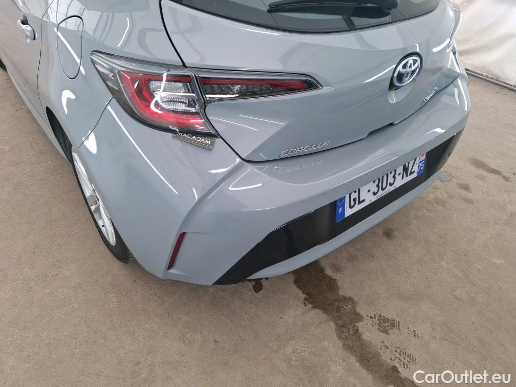 Toyota  Corolla TOYOTA  / 2018 / 5P / Berline Hybride 122h Dynamic Business Beyond Zer #40
