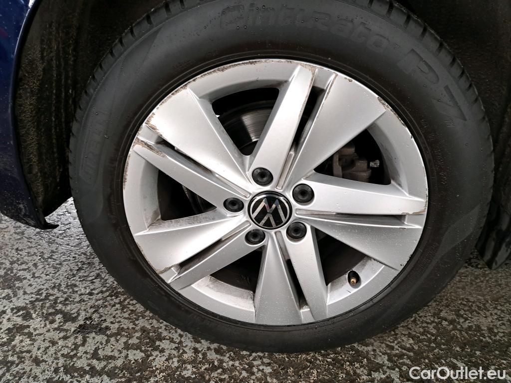  Volkswagen  Golf  VOLKSWAGEN / 2020 / 5P / Berline 2.0 TDI SCR 150 DSG7 Life 1st #25