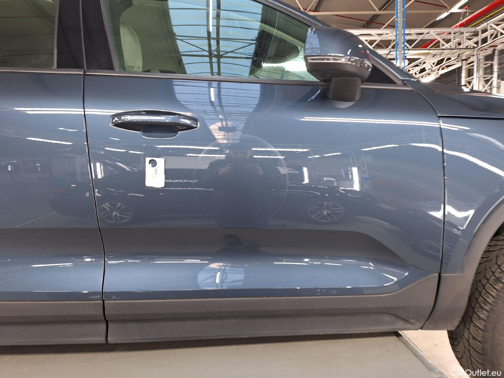  Volvo  XC 40 Volvo, XC40 '17, Volvo XC40 T3 Momentum Pro 5d #21