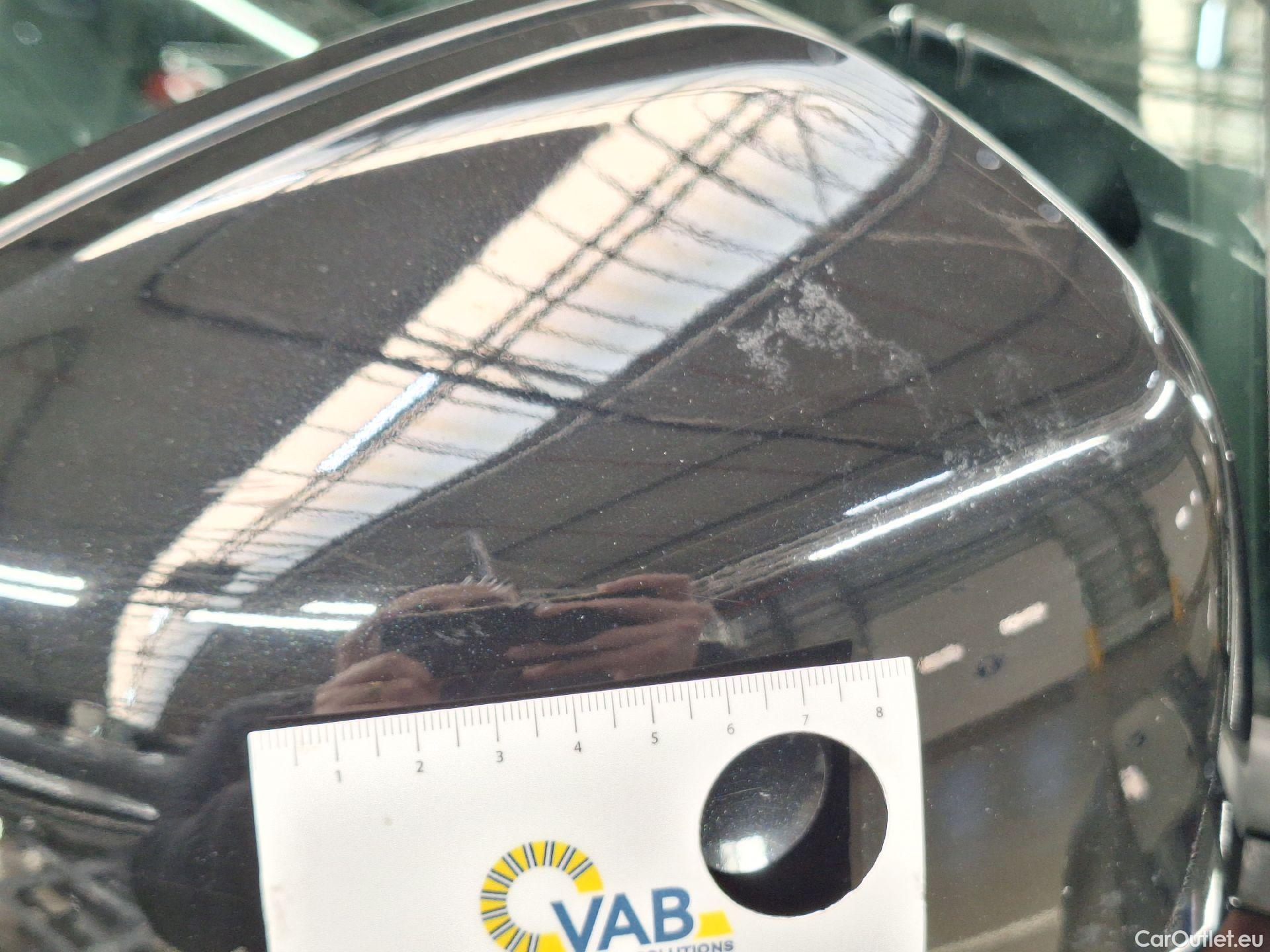  Volvo  XC 40 Volvo, XC40 '17, Volvo XC40 T3 Momentum Pro 5d #33