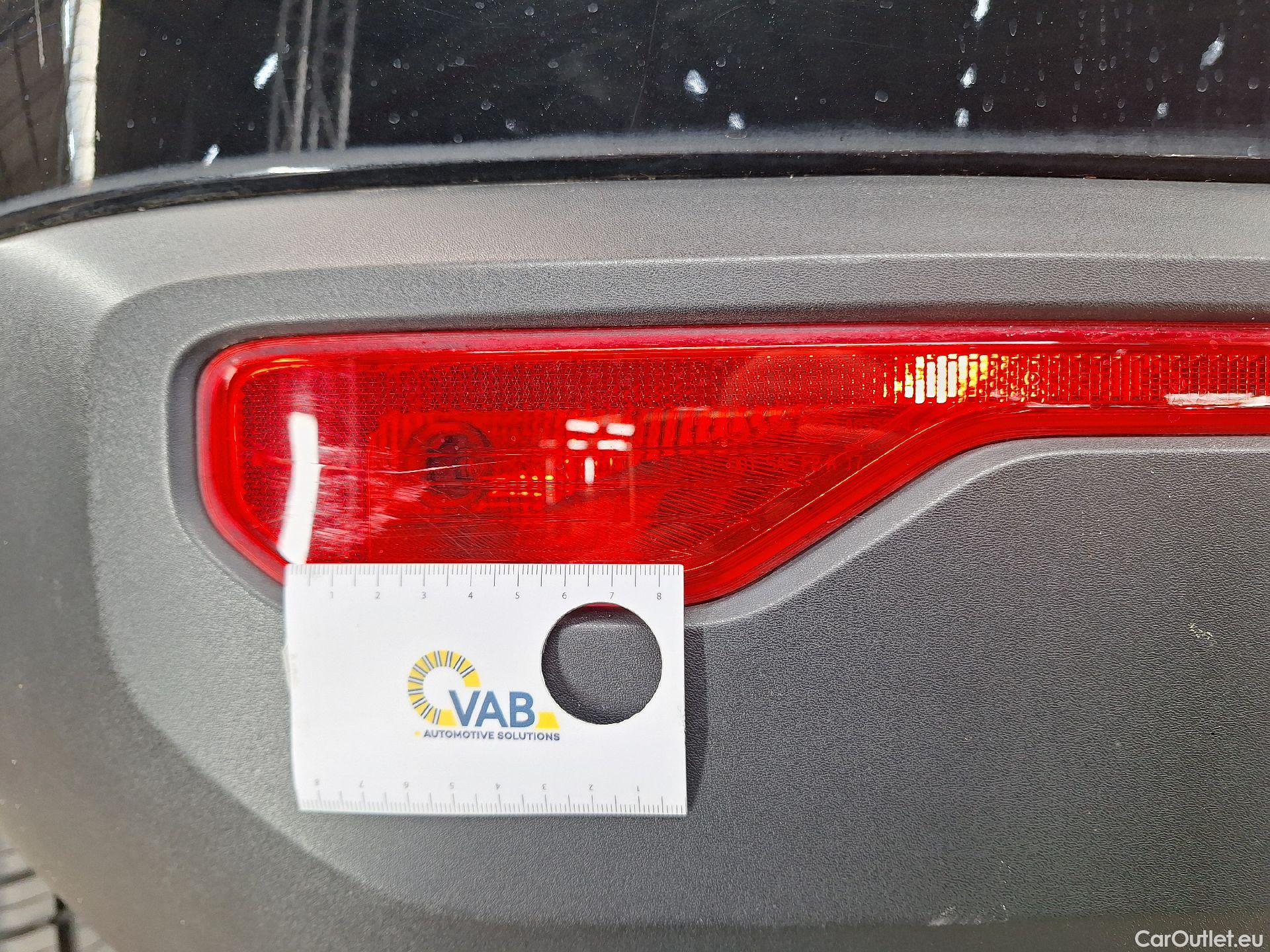  Volvo  XC 40 Volvo, XC40 '17, Volvo XC40 T3 Momentum Pro 5d #42