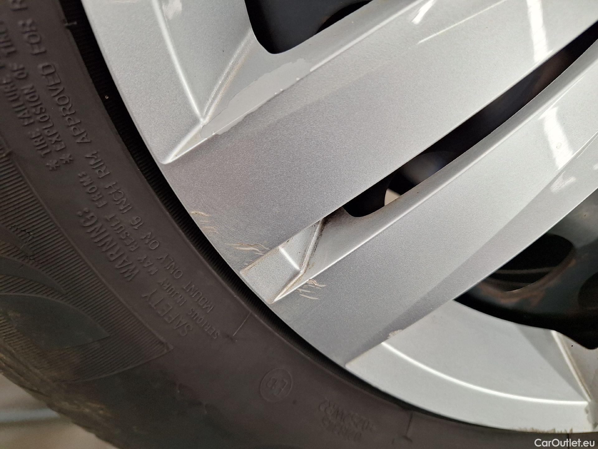  Volkswagen  Touran VW,  '15, Volkswagen  1.5 TSi Trendline DSG 5d #51
