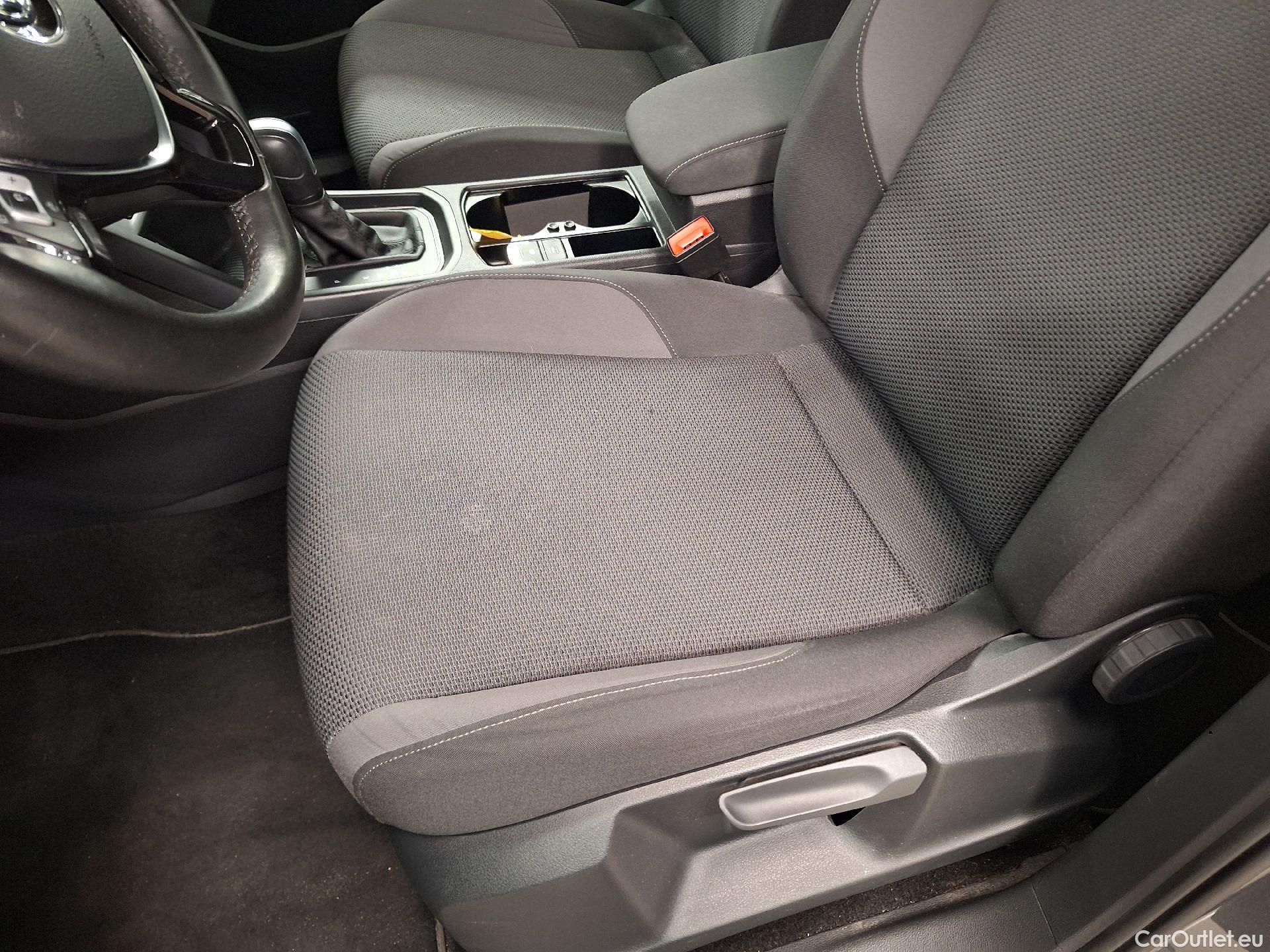  Volkswagen  Touran VW,  '15, Volkswagen  1.5 TSi Trendline DSG 5d #17