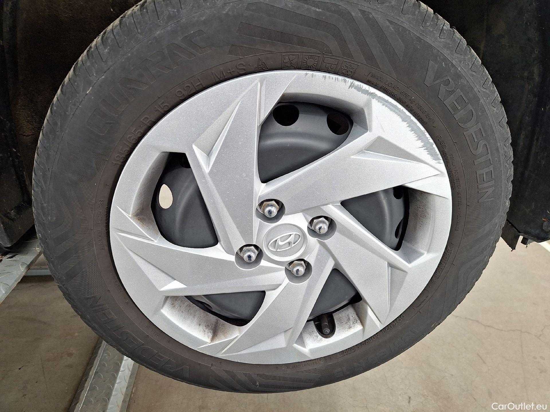  Hyundai  i20 Hyundai,  '20, Hyundai  1.0 T-GDi 7-DCT 74kW Twist 5d #28