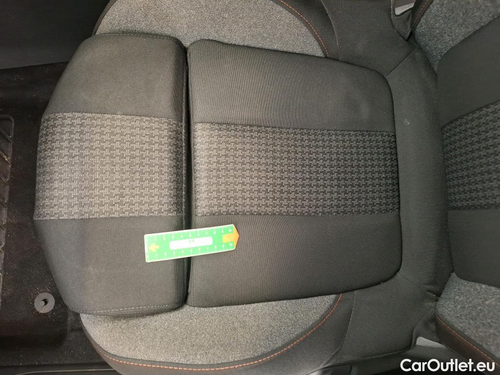  Peugeot  3008  II Active Pack 1.5 HDi 130CV BVA8 E6d #15