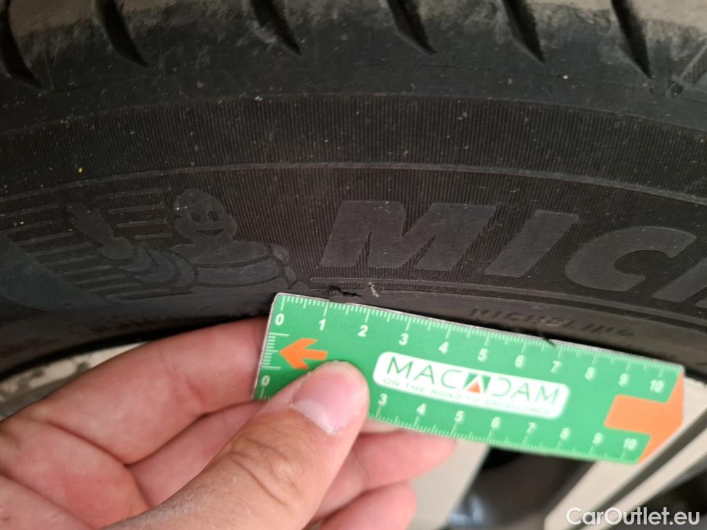 Peugeot  208  Allure Pack 1.2 PureTech 100CV BVM6 E6d #9