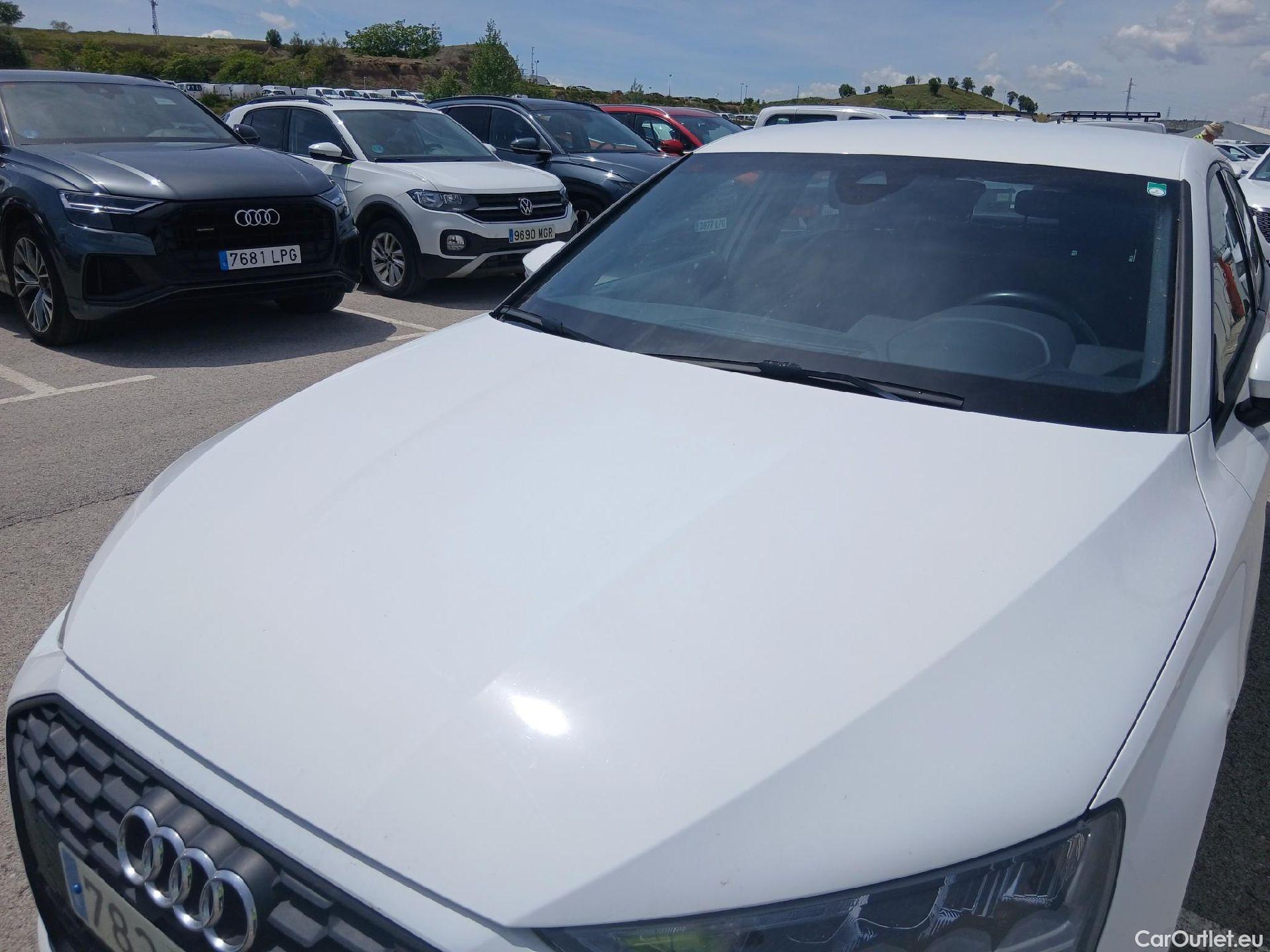  Audi  A3 AUDI  / 2020 / 5P / berlina con portón Sportback 30 TFSI 81kW (110CV) S tronic #5