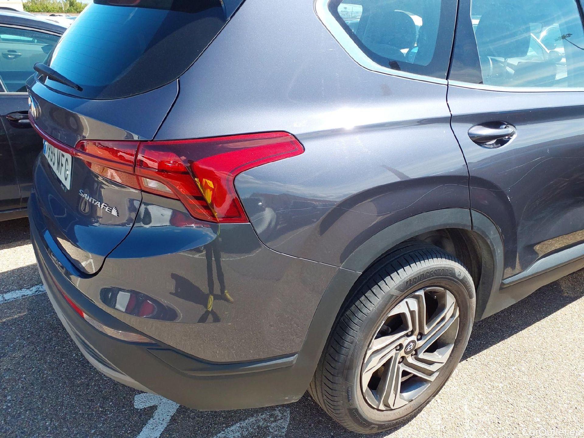  Hyundai  Santa Fe HYUNDAI  / 2021 / 5P / todoterreno 2.2 CRDi Klass DCT 4x2 #20