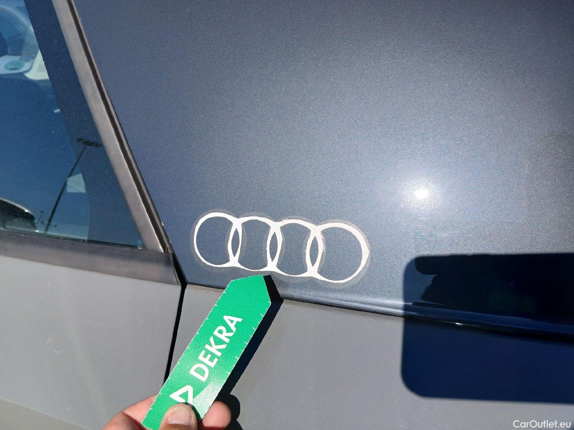 Audi  Q2 AUDI  / 2016 / 5P / todoterreno Design 30 TFSI 85kW (116CV) #32