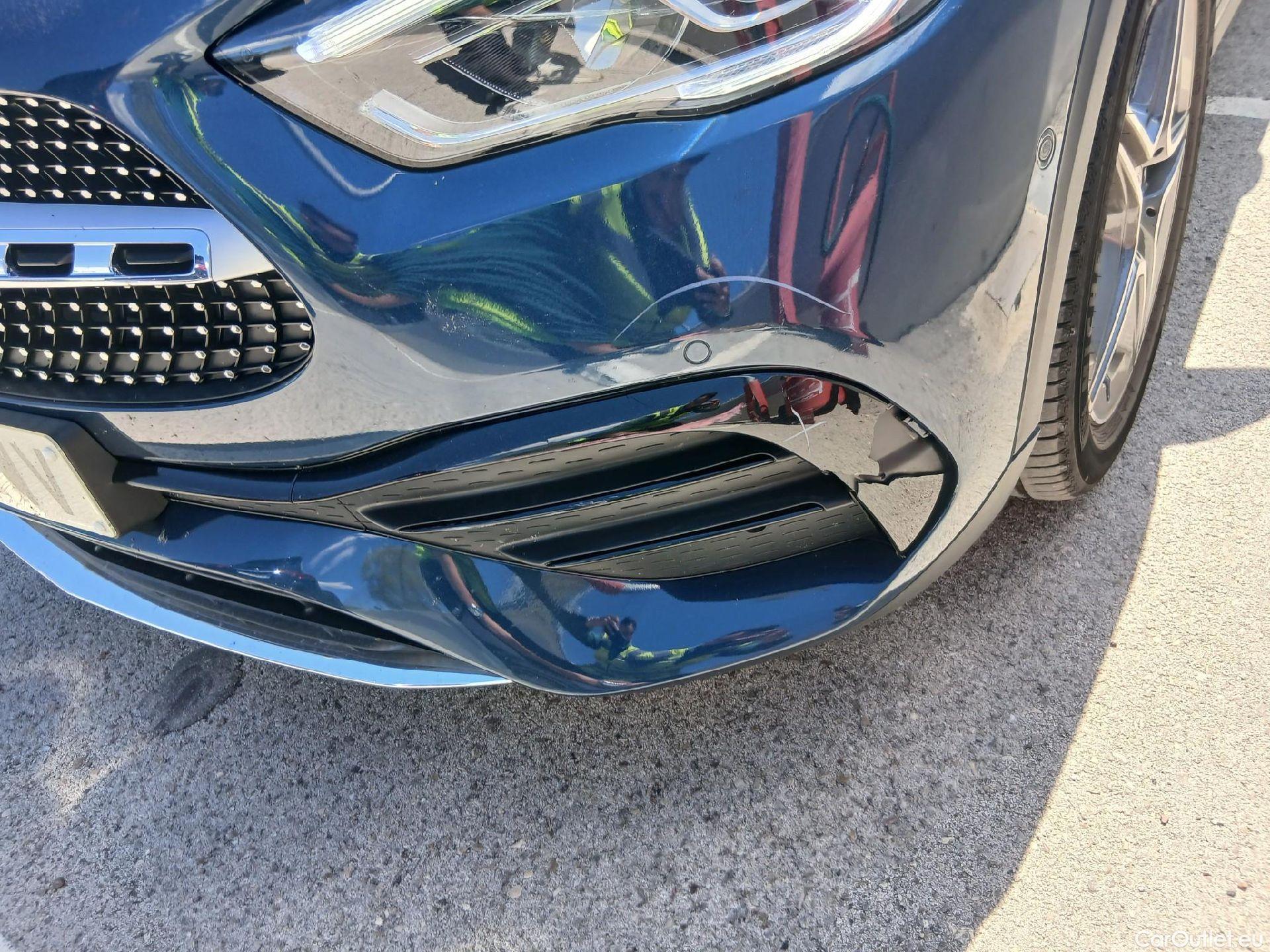  Mercedes  GLA MERCEDES-BENZ  / 2020 / 5P / todoterreno  200 #3