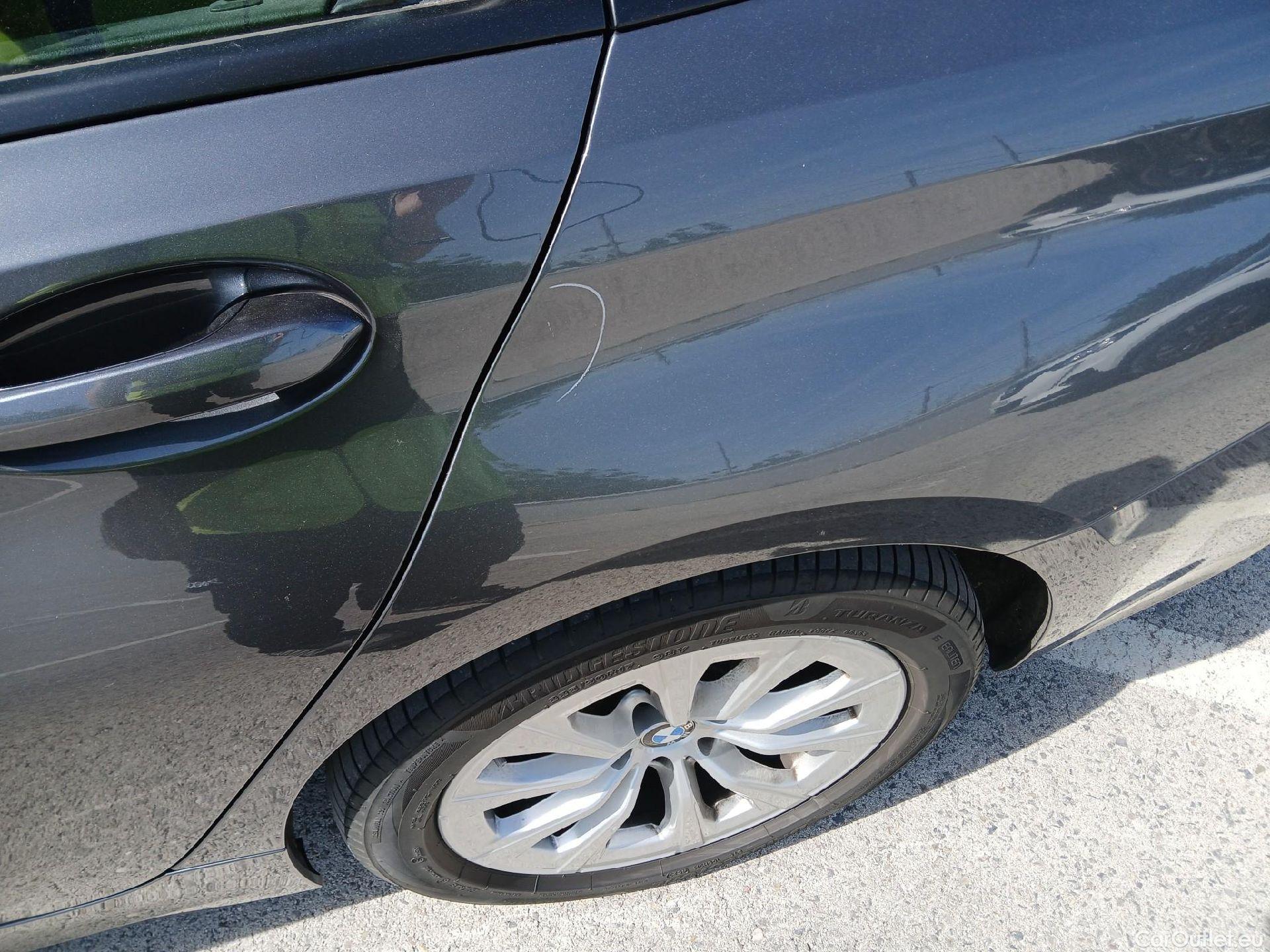  Bmw  Serie 3 BMW  / 2019 / 5P / familiar 318d Auto.Touring #8