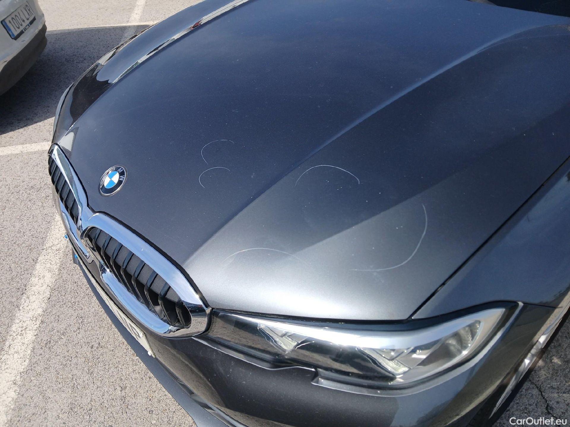  Bmw  Serie 3 BMW  / 2019 / 5P / familiar 318d Auto.Touring #4