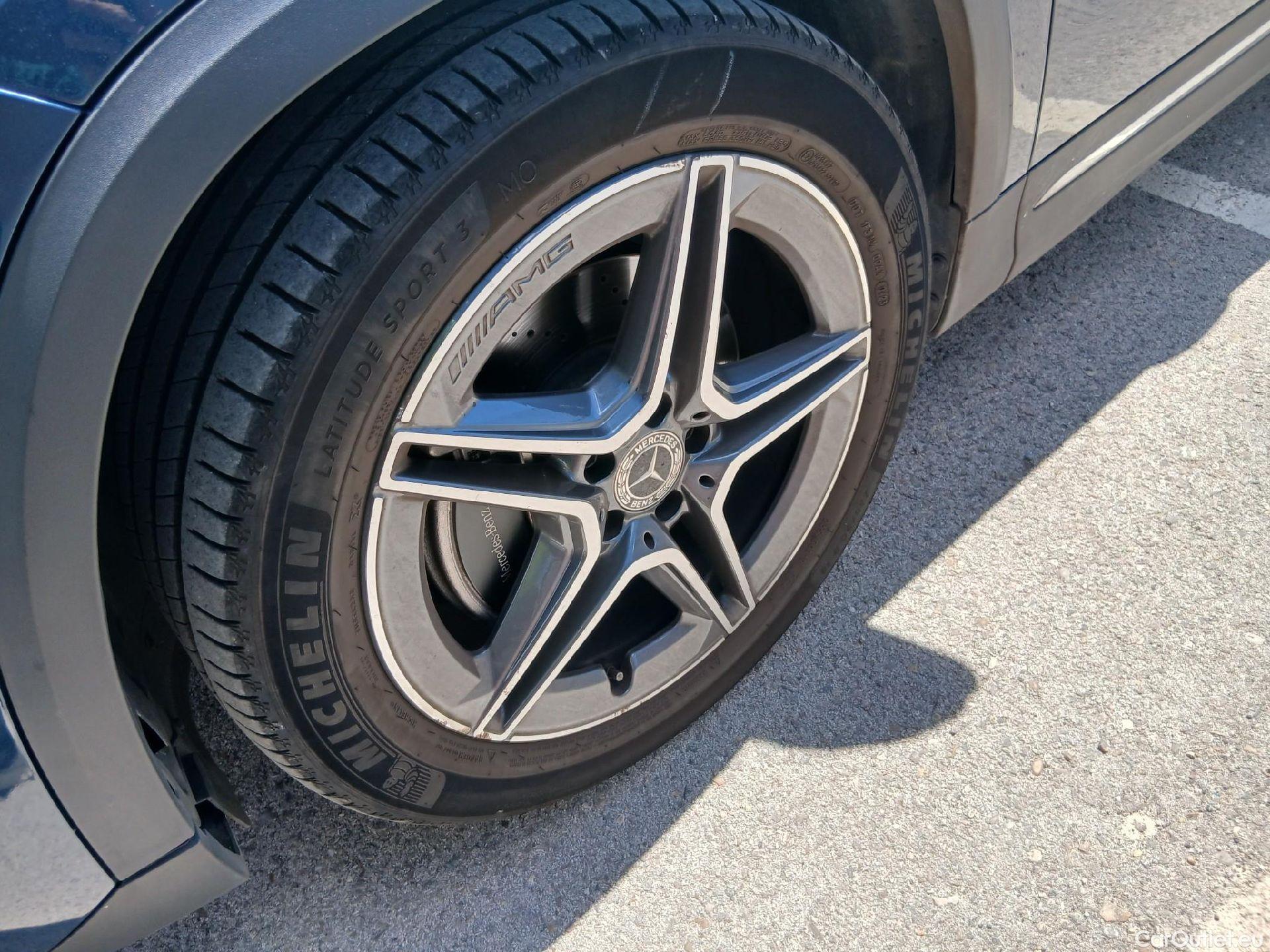  Mercedes  GLA MERCEDES-BENZ  / 2020 / 5P / todoterreno  200 #8