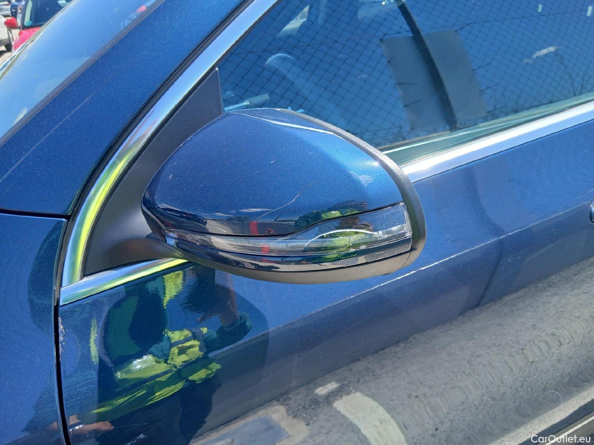  Mercedes  GLA MERCEDES-BENZ  / 2020 / 5P / todoterreno  200 #9